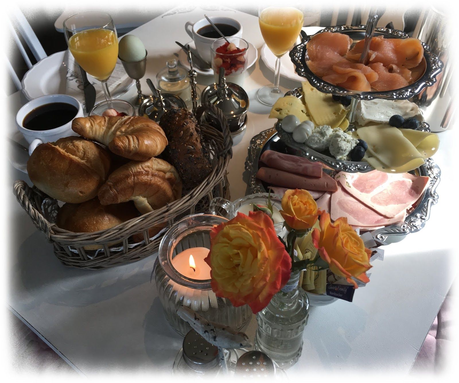 Sonntagsfrühstück im Landhau in der Wische